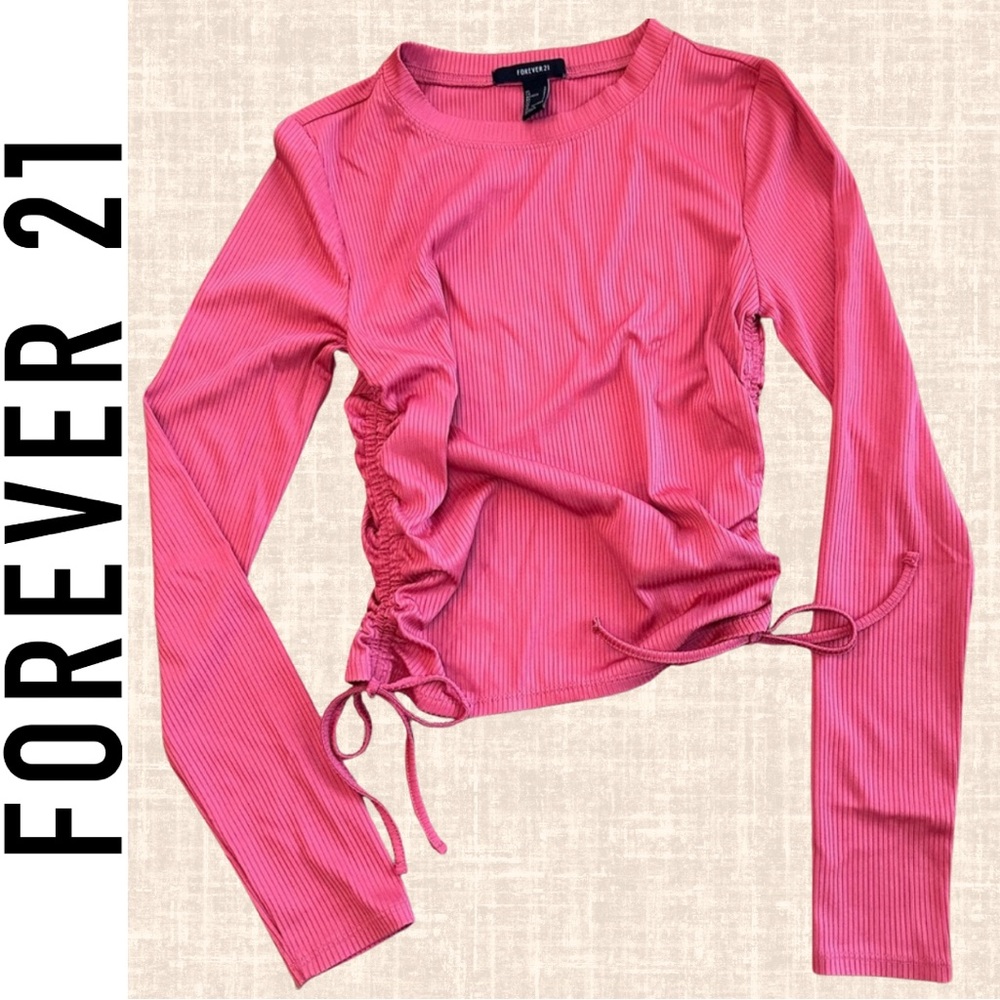 Forever 21 Women Salmon Pink Side Gathered Long Sleeve Ribbed Shirt / Size Small